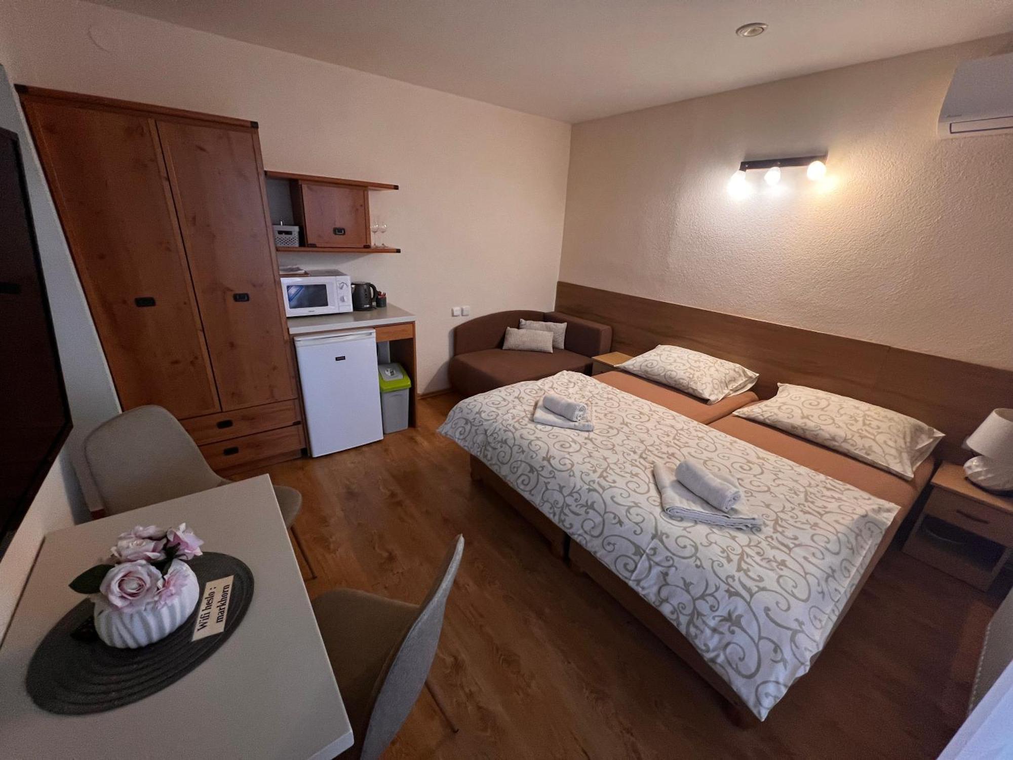 Apartmany Teddy บอยนิตแซ ภายนอก รูปภาพ