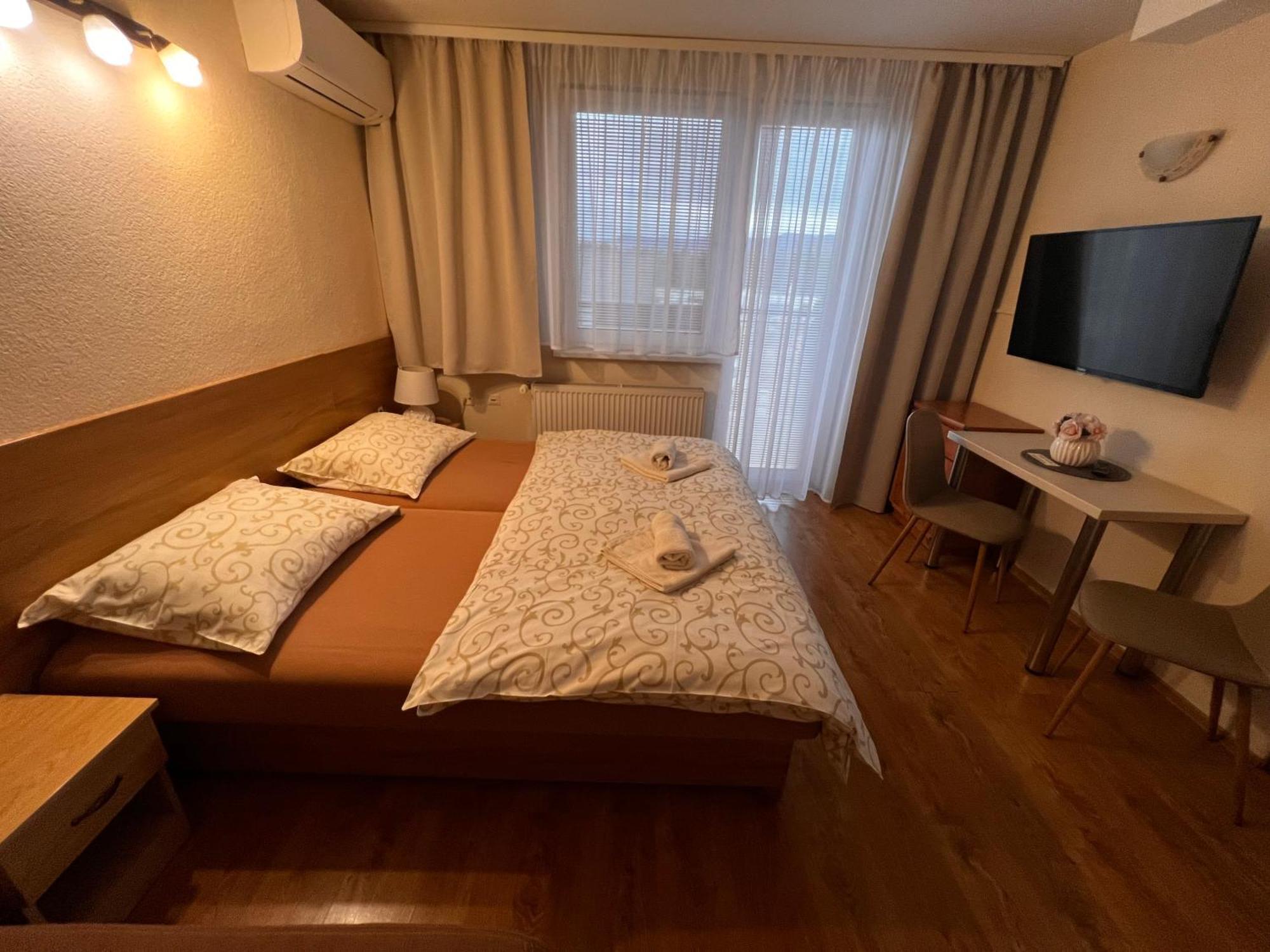 Apartmany Teddy บอยนิตแซ ภายนอก รูปภาพ
